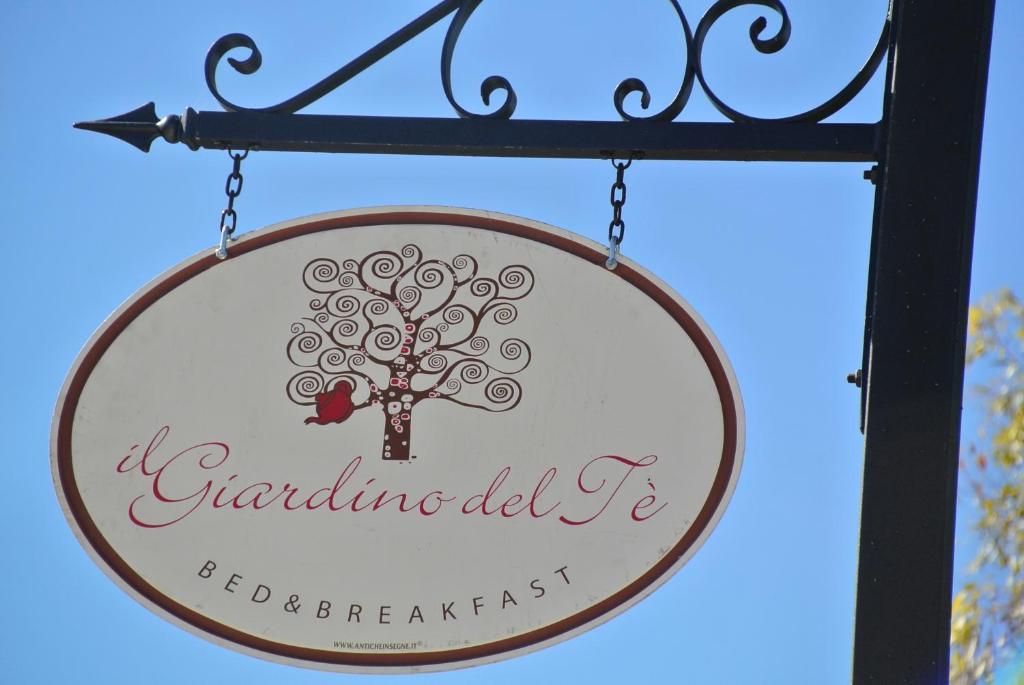 Il Giardino Del Te Hotel Barletta Exterior photo